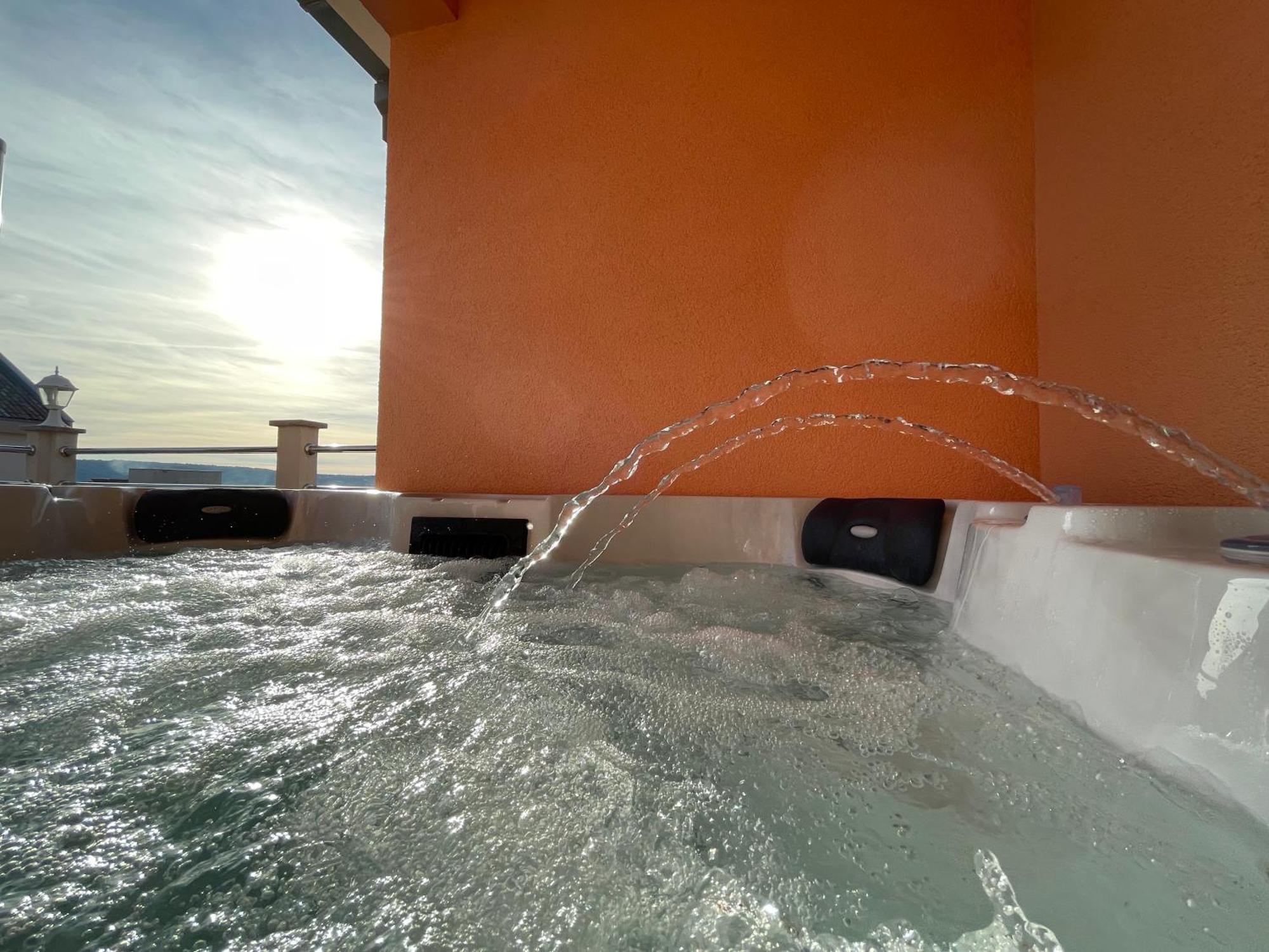 Villa Andrijana - Exclusively Yours - Family Getaway With Private Pool Kastela Exterior photo