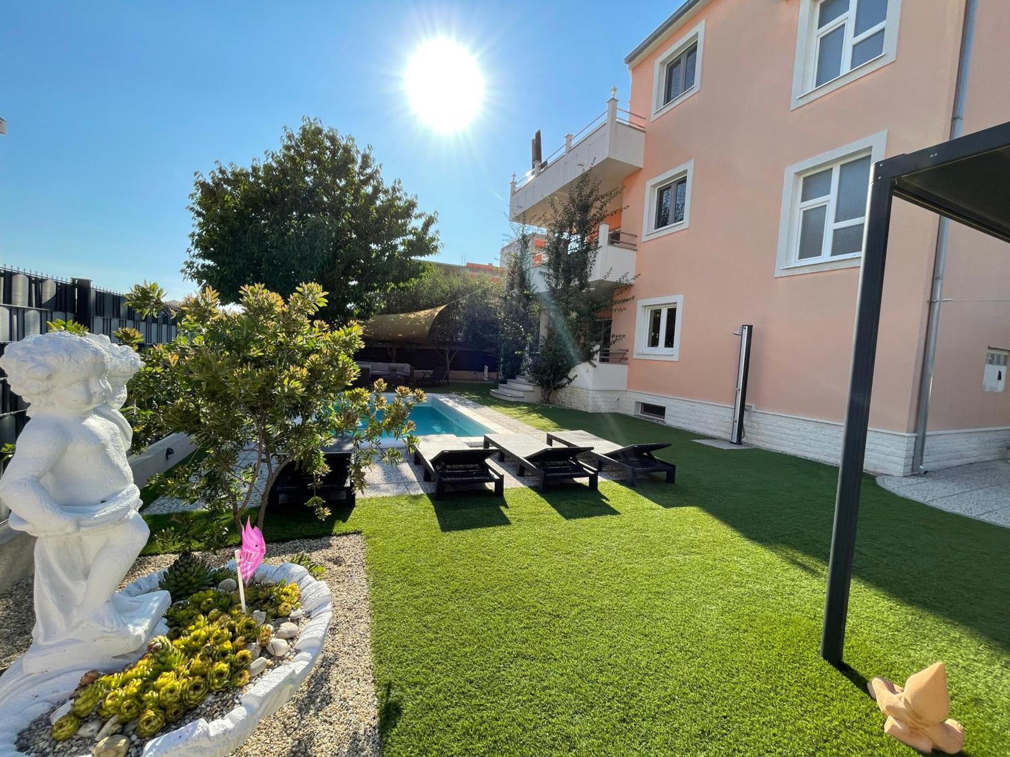 Villa Andrijana - Exclusively Yours - Family Getaway With Private Pool Kastela Exterior photo