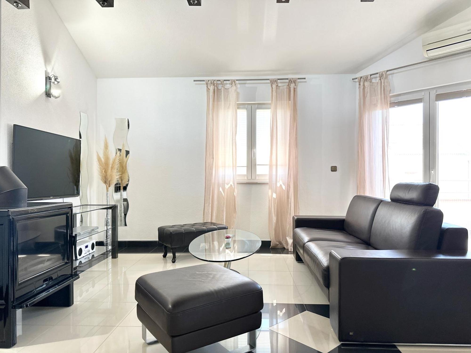 Villa Andrijana - Exclusively Yours - Family Getaway With Private Pool Kastela Exterior photo